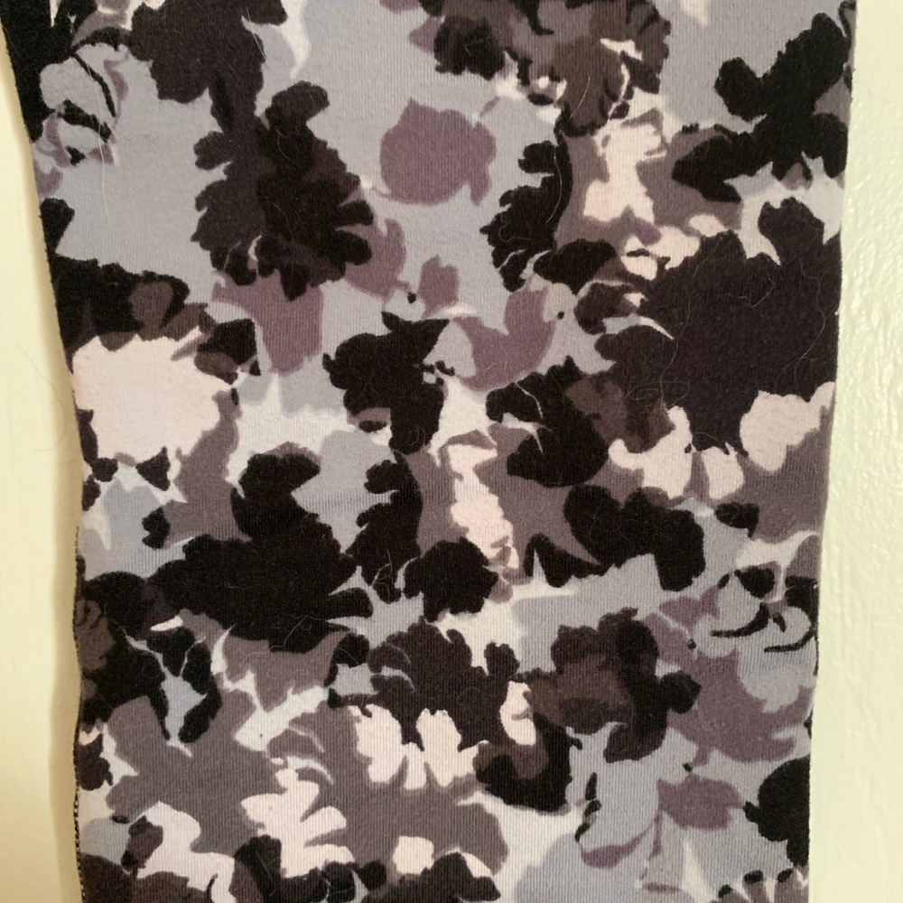 Yoga pants by Fabletics